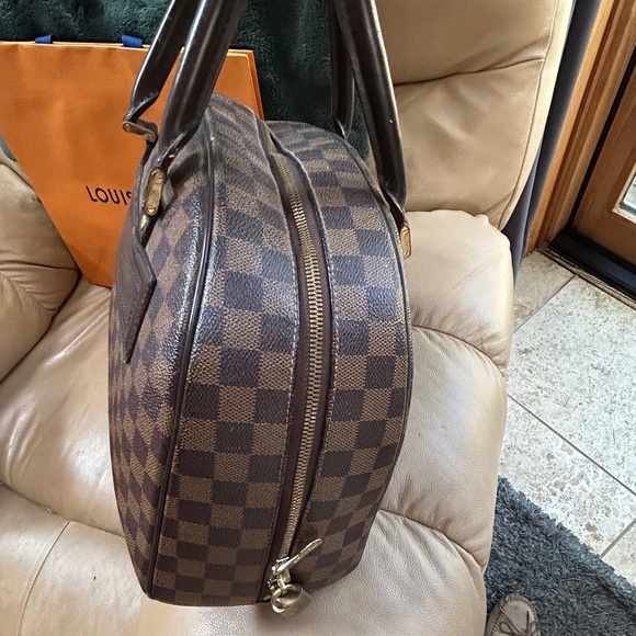 Authentic Louis Vuitton Nolita gm in DE - Picture 6 of 13